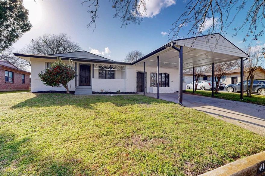 This beautifully remodeled single-family home offers modern comfort and style throughout. Featuring a brand new roof, the home boasts a spacious family room with a large bay window and cozy fireplace, perfect for gatherings. The updated kitchen is a chef’s dream with sleek quartz countertops and brand-new appliances. Both bathrooms have been completely refreshed with new vanities and elegant tile work. The bedrooms feature plush new carpet, creating a warm and inviting space. Located just minutes from major highways, this home provides easy access to downtown while offering a peaceful retreat. A true must-see!