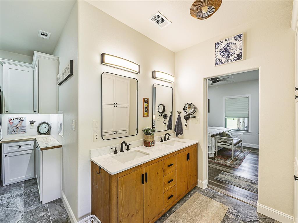 Denyer W - Residential