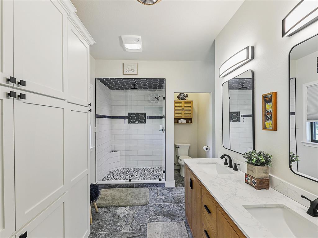 Denyer W - Residential