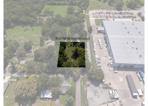 1309 S 4th Street Bonham TX 75418