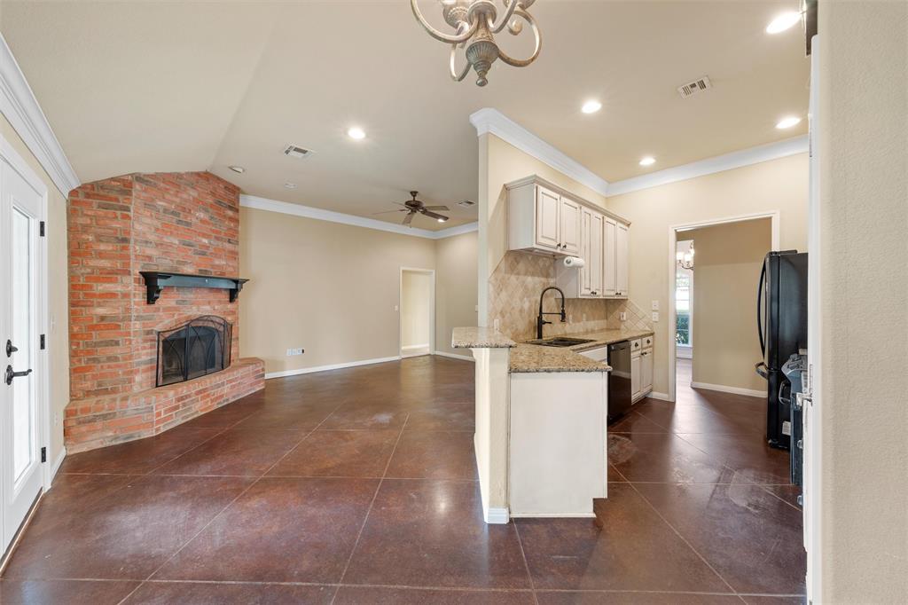 608 Shoal Ridge S