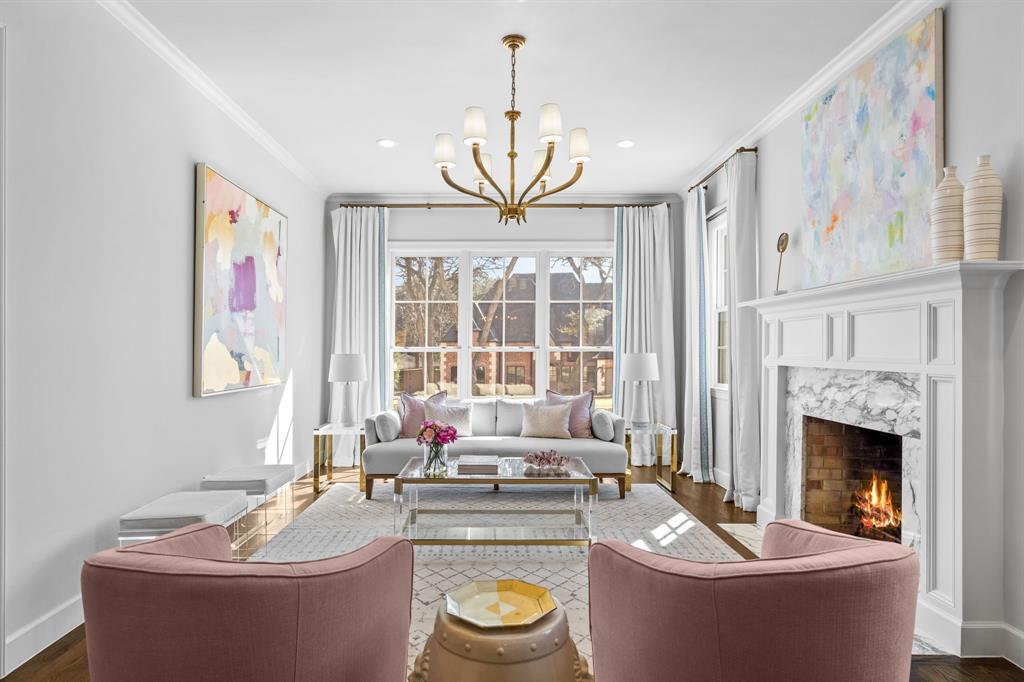 7137 Meadow Lake Avenue