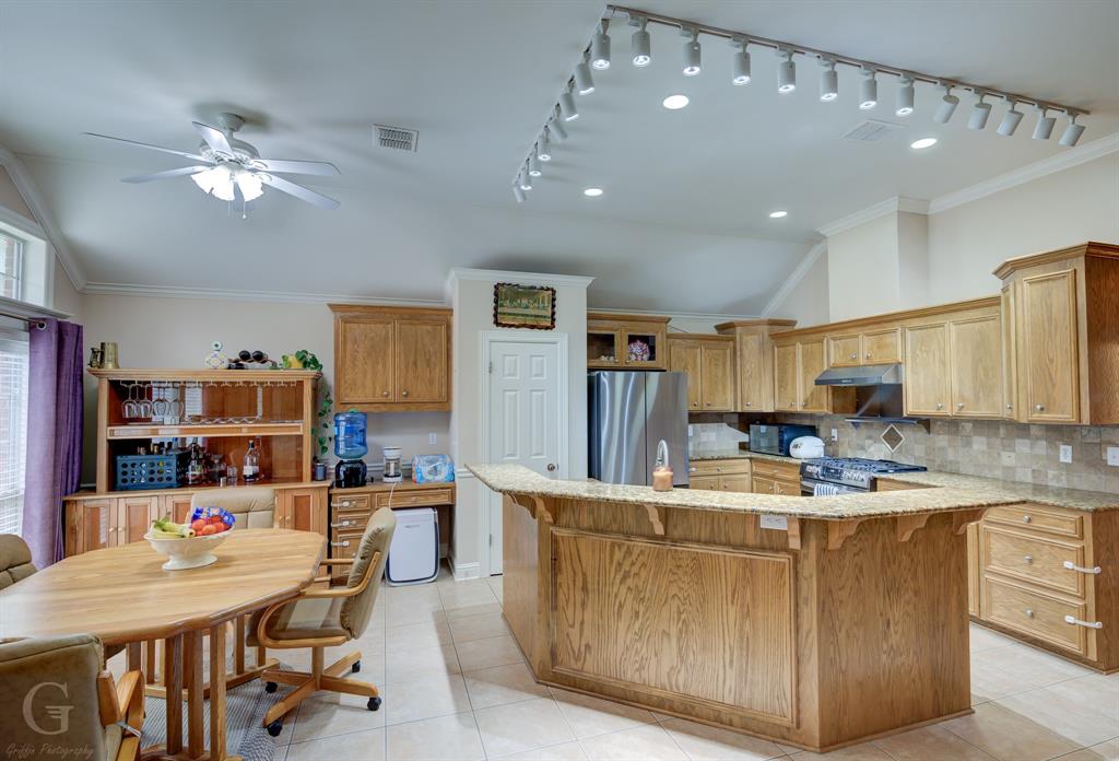 Bossier City, Louisiana 71111, United States, 4 Bedrooms Bedrooms, ,2 BathroomsBathrooms,Residential,Active,141450