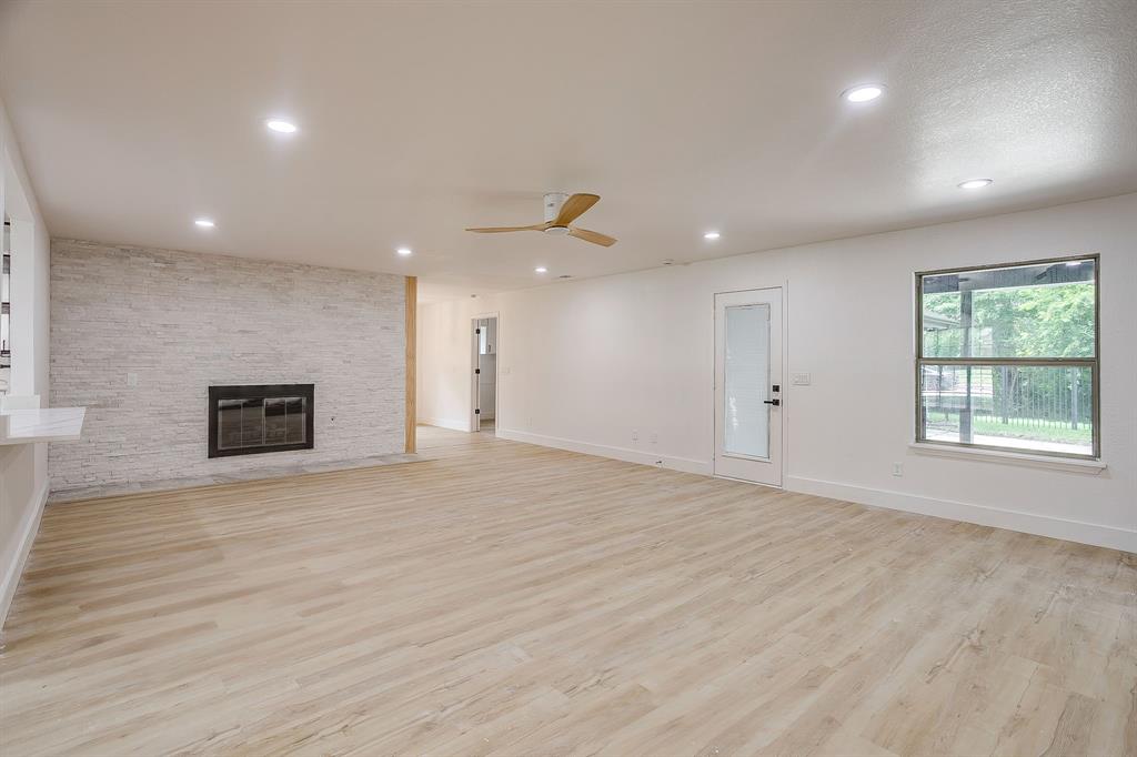 2601 Briarwood Drive