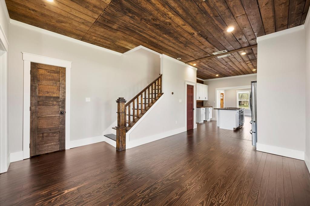 AB 425 J SLOAN 137 X 100 LOT AVG - Residential