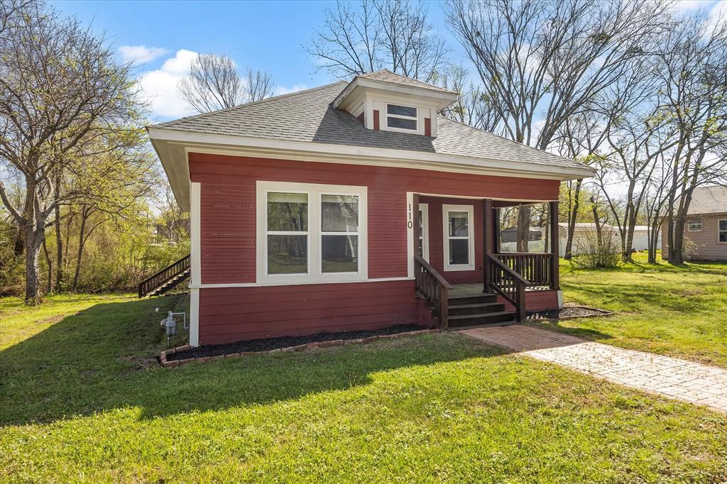 AB 425 J SLOAN 137 X 100 LOT AVG - Residential