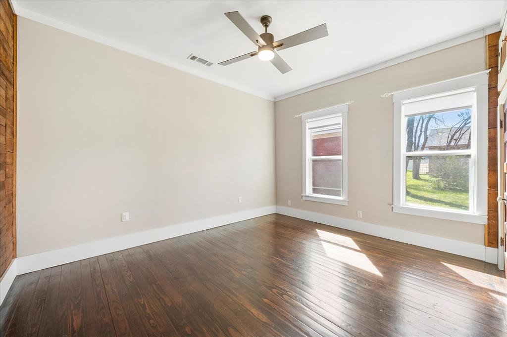 AB 425 J SLOAN 137 X 100 LOT AVG - Residential