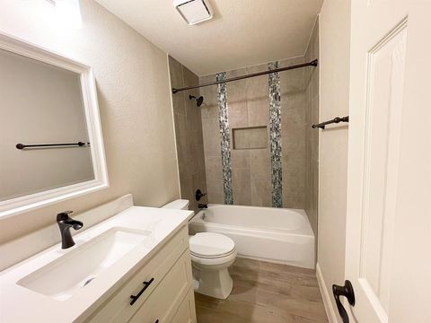 Tiny photo for 17409 Cathys Place, Dallas, TX 75252 (MLS # 21055489)