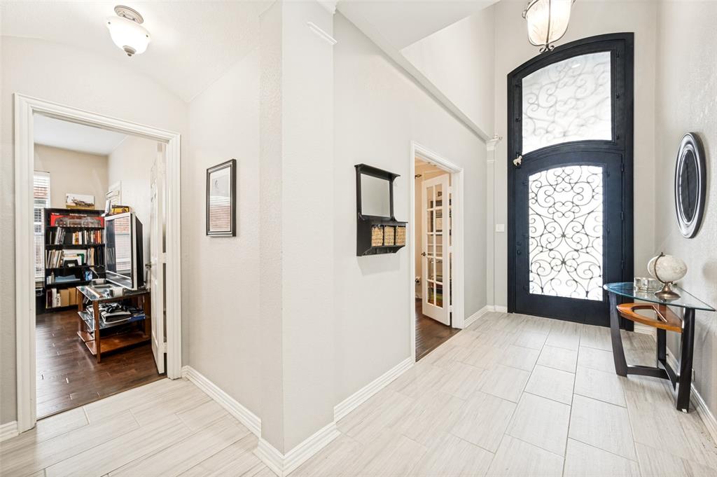 1700 Coyote Ridge