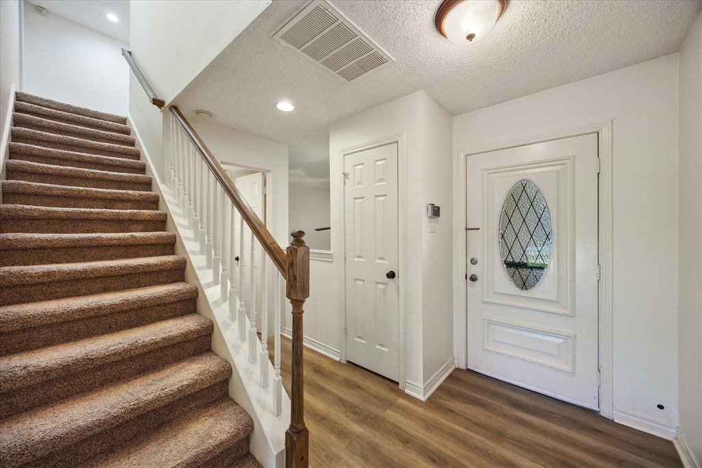 5562 Canada Court
