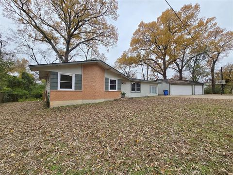 105 E Cate Street Grand Saline TX 75140