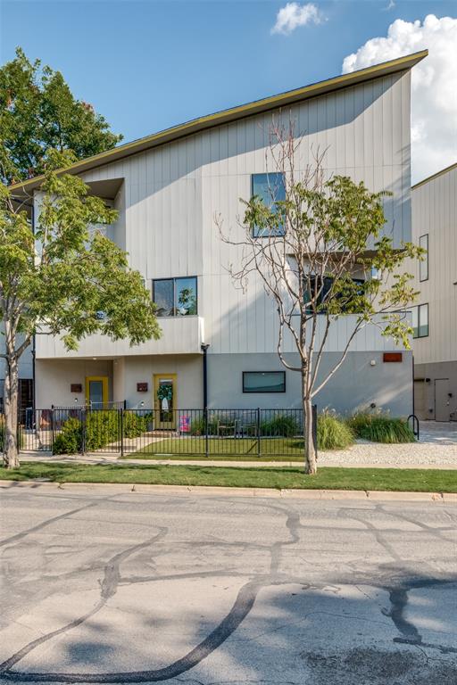 4608 Coles Manor Place 201
