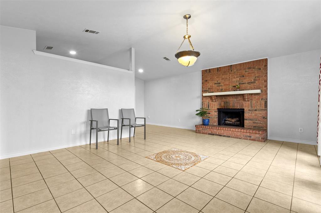 Williamsburg Square - Residential