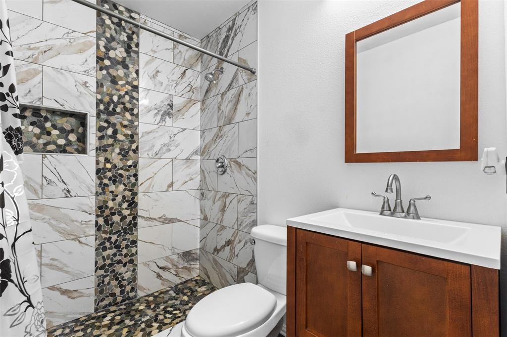 Williamsburg Square - Residential