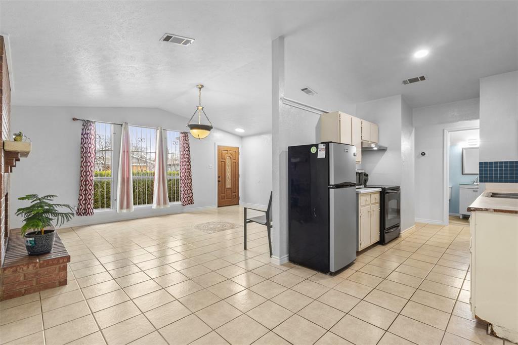 Williamsburg Square - Residential