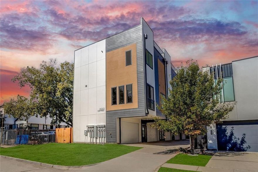 RARE INVESTMENT OPPORTUNITY to acquire five brand-new townhome units totaling 8,500 sq. ft. of livable area just steps from Lower Greenville. Each residence features an attached garage, private fenced patio, rooftop terrace, and full appliance package, making the portfolio lease-ready upon completion.

Delivery expected December 2025, with an established HOA for streamlined management and future flexibility to sell units individually.

Located minutes from Downtown, Knox Henderson, SMU, and top dining and shopping, this 5-unit portfolio is ideal for long-term rentals, mid-term housing, or corporate stays. An attractive, high-demand asset in a premier Dallas neighborhood.