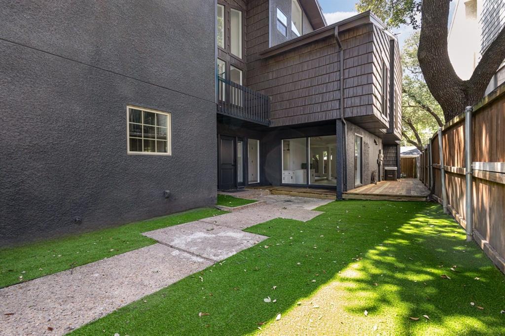 4942 Thunder Road