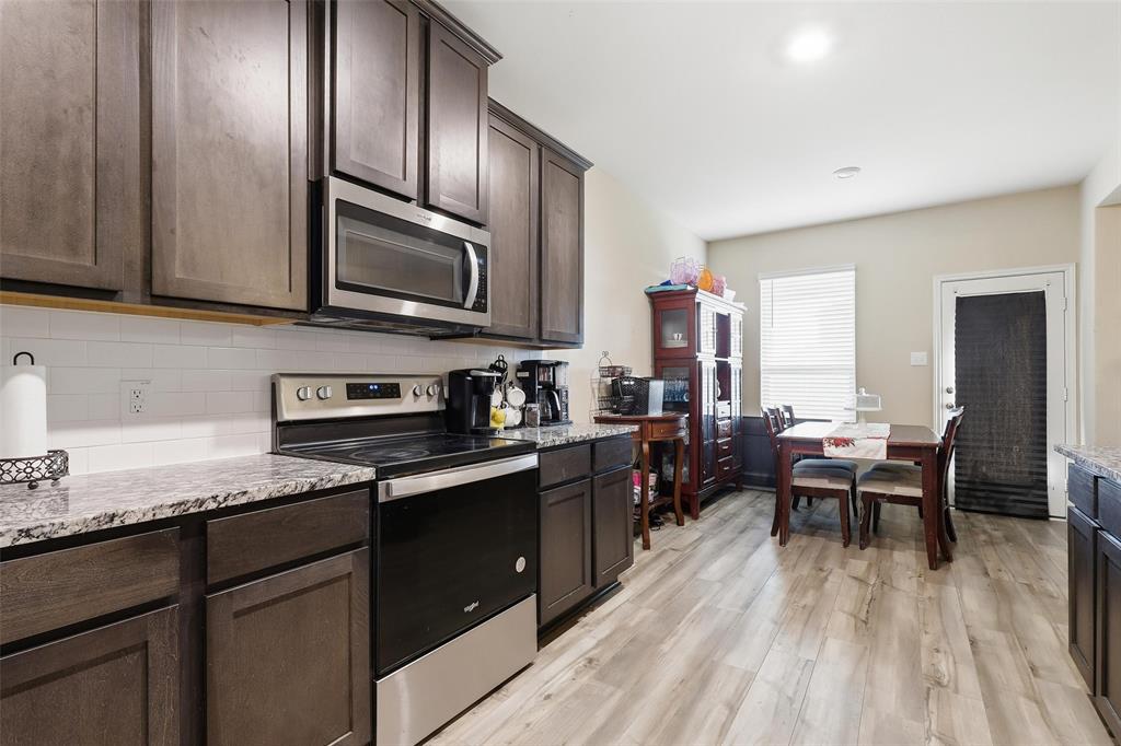 1000 Tumbleweed Trail