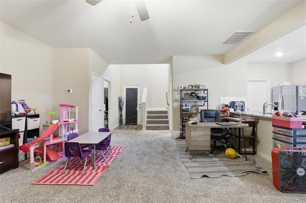 1000 Tumbleweed Trail