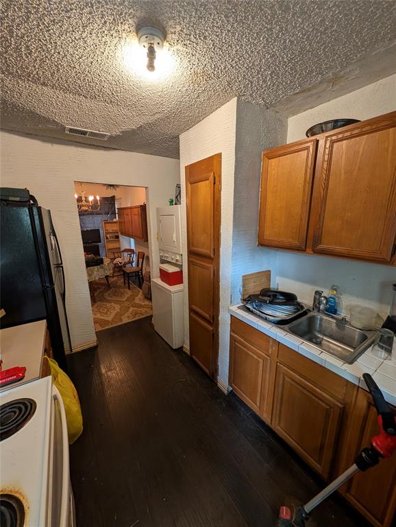 Blue Bonnet Lawn - Residential