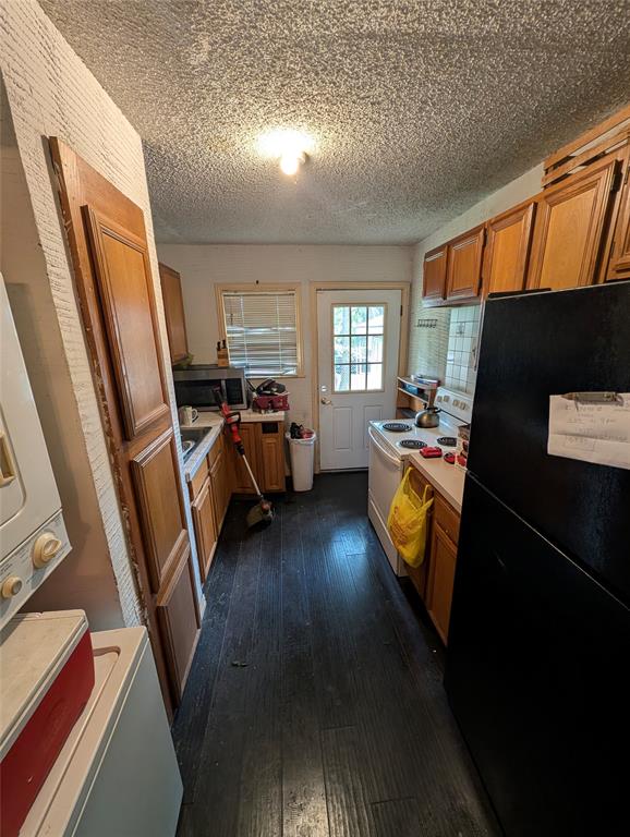 Blue Bonnet Lawn - Residential