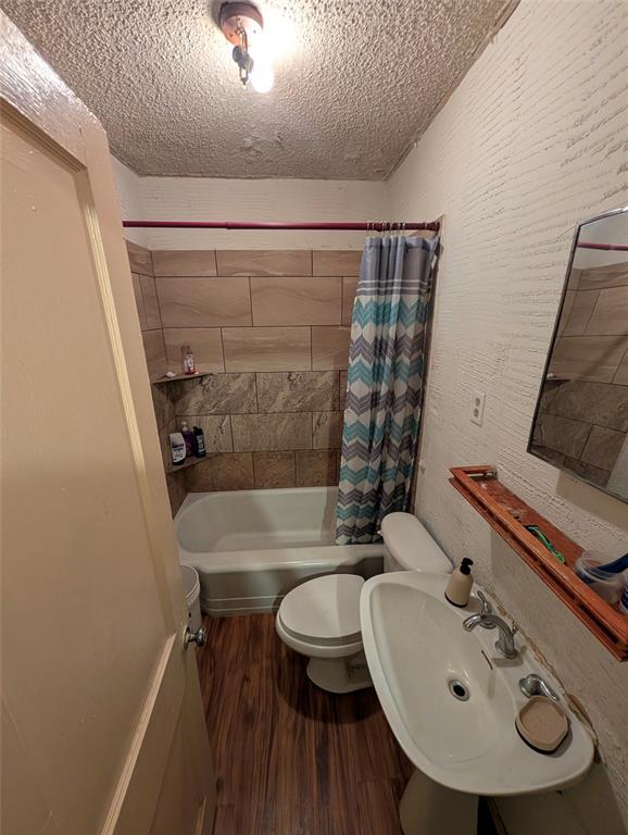 Blue Bonnet Lawn - Residential