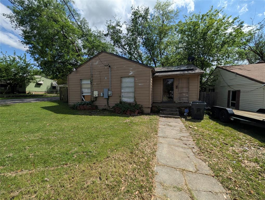 Blue Bonnet Lawn - Residential