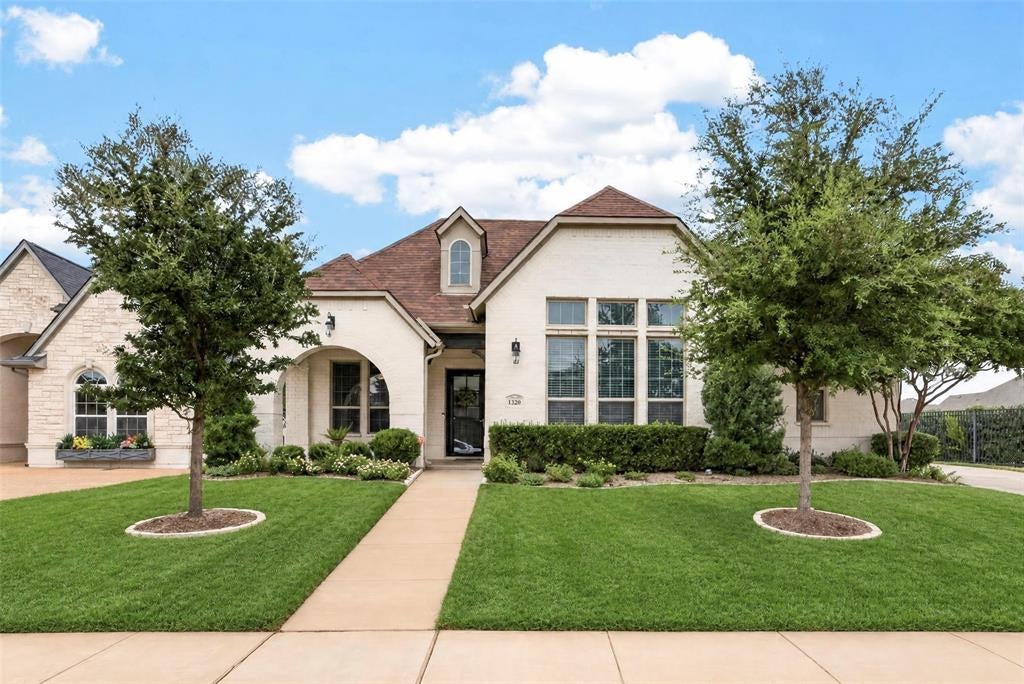 1320 Amsterdam Court