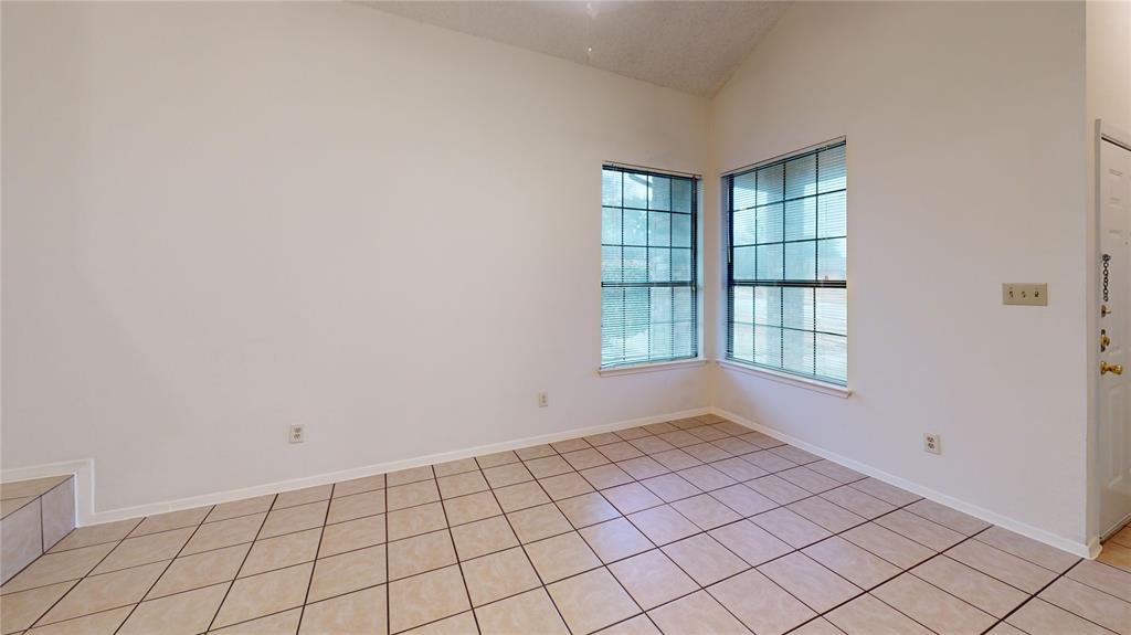 1842 Silverwood Lane