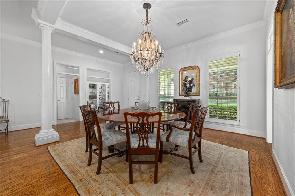 2845 Manorwood Trail
