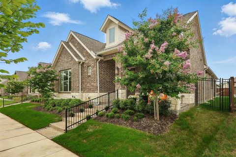 4808 Emerald Grove Arlington TX 76005