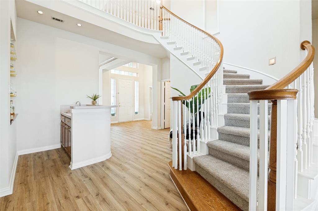 1119 Shallow Bend Drive