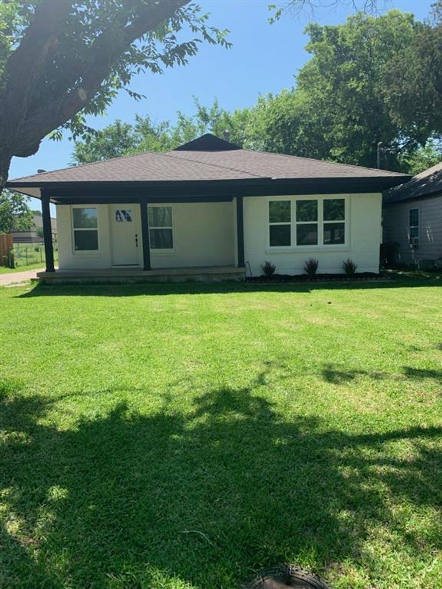 Back on the market due to buyer financing falling through part of buyer. Completely  updated! Open kitchen with brand new Samsung  bluetooth enabled SS appliances, enormous backyard with mature trees. An abundance of natural light. Granite counter tops, luxury vinyl plank floor throughout home. It's own laundry room and  mudroom. Come see this Move in ready dream home. Quick easy access to HWY 80, 635, and HWY 3