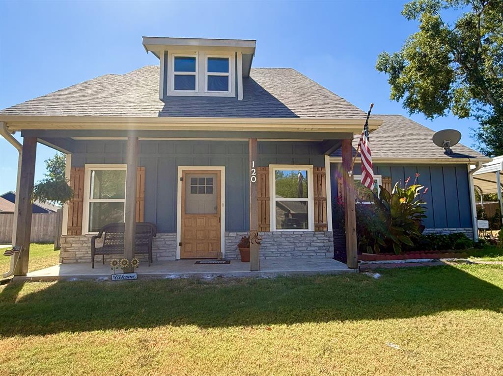 120 W Fairview Street