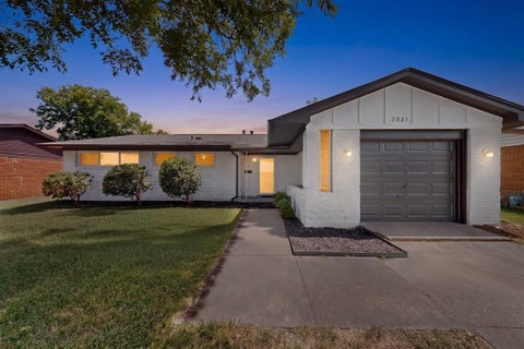 Photo of 2021 Proctor Drive, Grand Prairie, TX 75051 (MLS # 21347507)