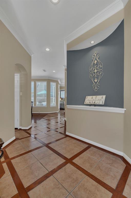 2215 Red Hawk Lane