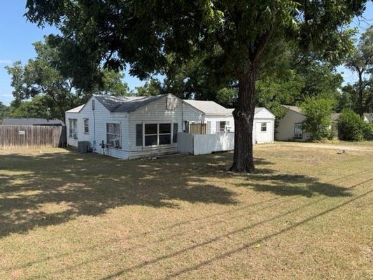 3815 BEVERLY DR, BEVERLY HILLS, TX 76711 - Image 0f1abfe9c09b6b9d4e7680bee81d57ff/28056767