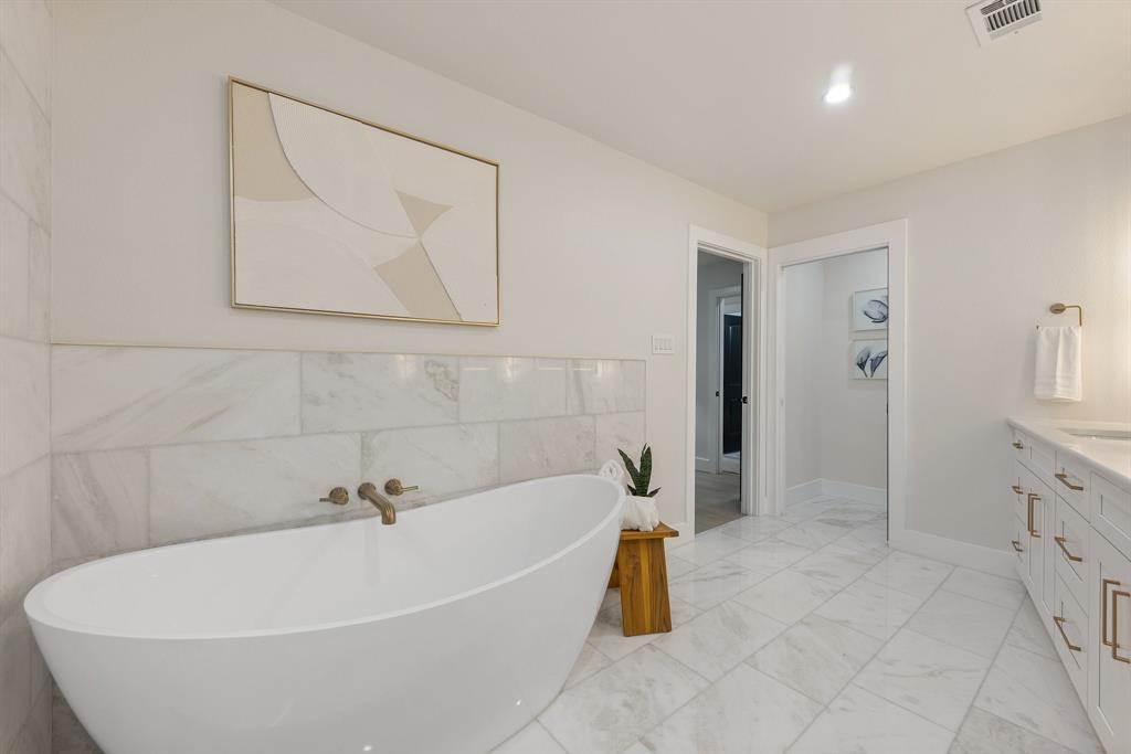 Ravinia Heights - Residential