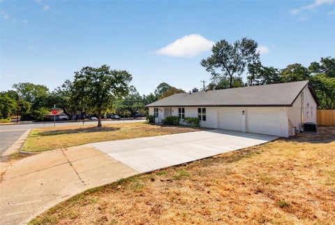 Tiny photo for 7344 Monterrey Drive, Fort Worth, TX 76112 (MLS # 21396692)
