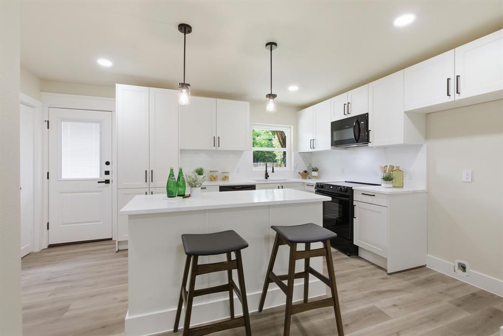 10203 Estacado Drive
