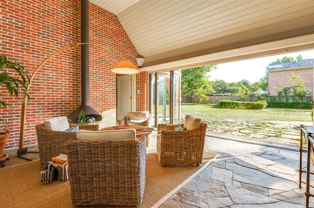 Uri Jones - Residential