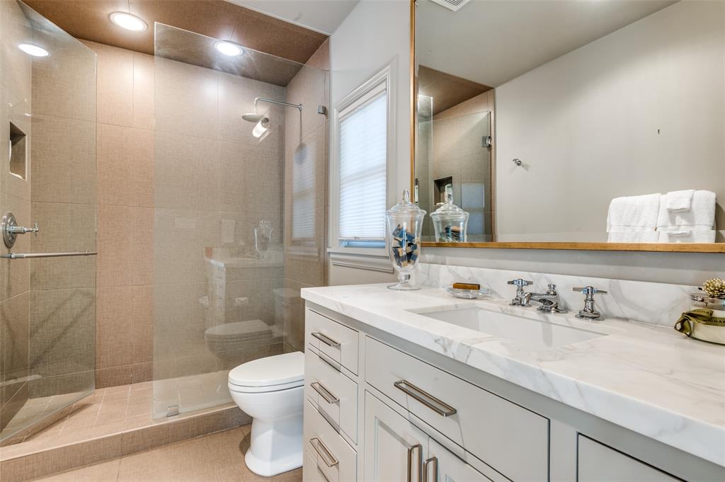 Uri Jones - Residential