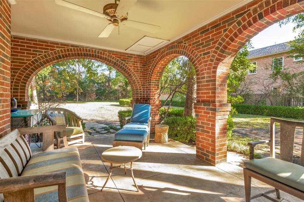 Uri Jones - Residential