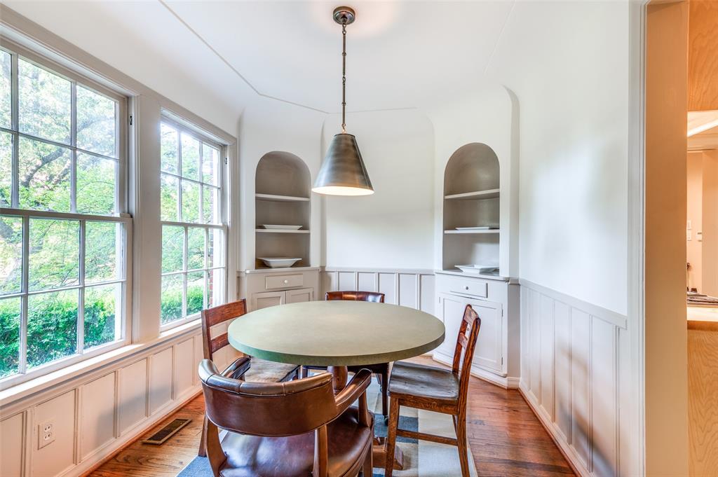 Uri Jones - Residential