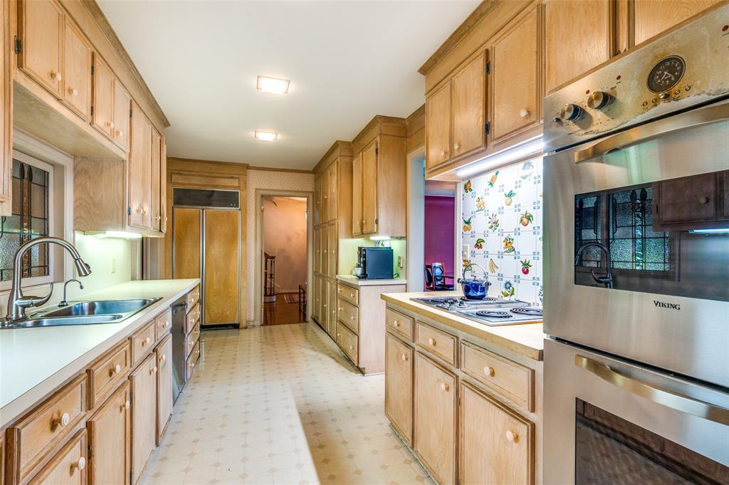 Uri Jones - Residential