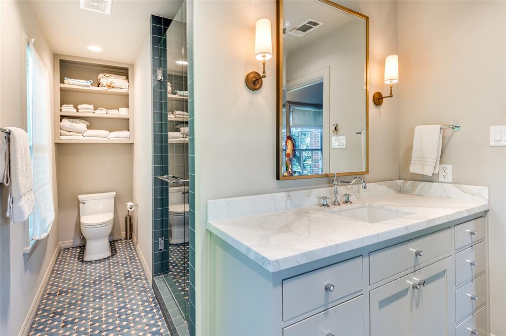 Uri Jones - Residential