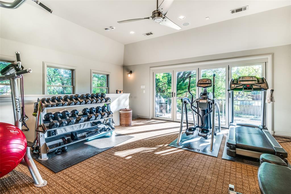 Uri Jones - Residential