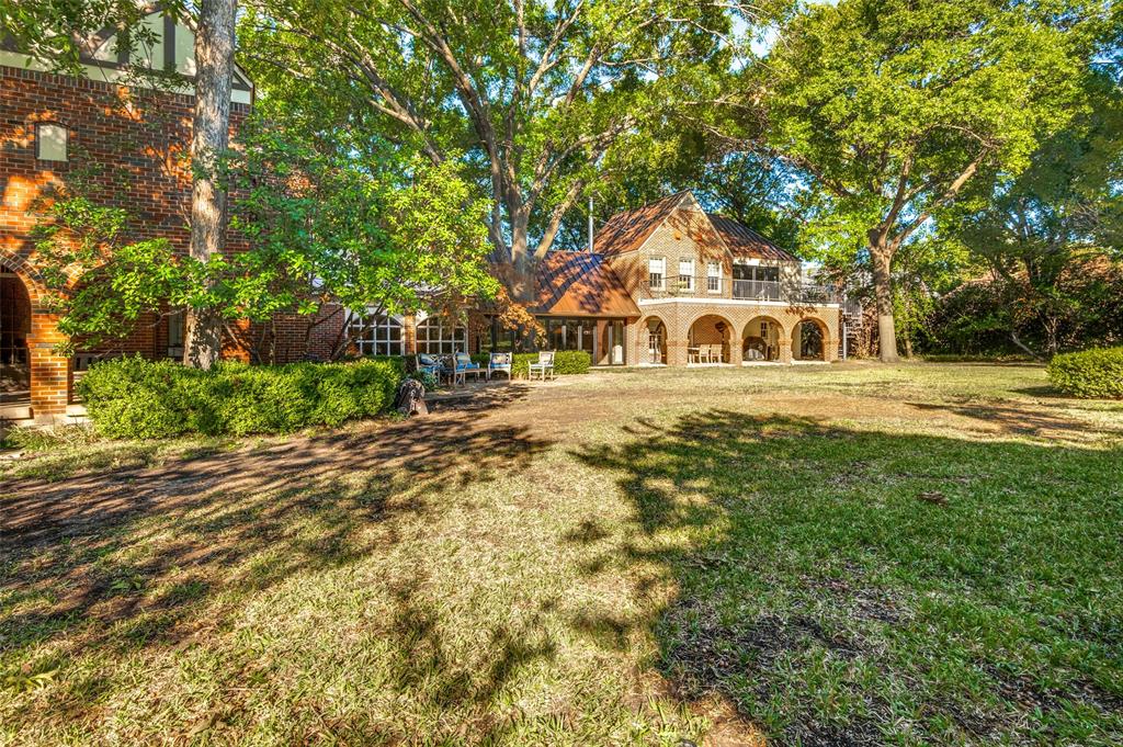 Uri Jones - Residential