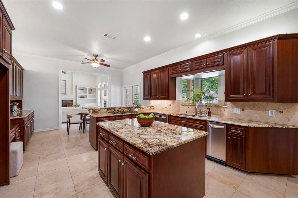 4700 Green Oaks Drive