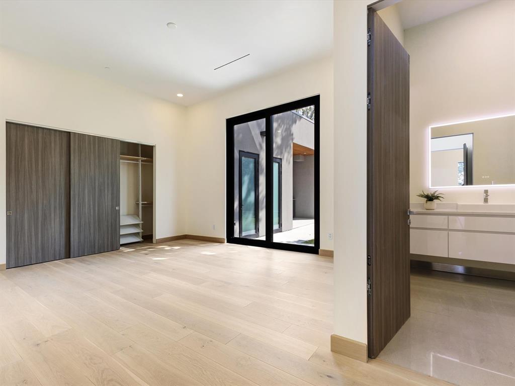 Biglot - Residential